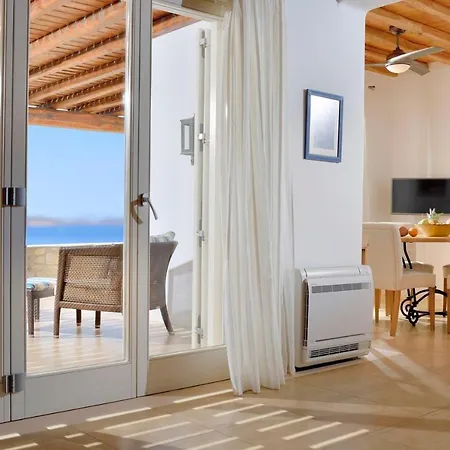 Mykonos Sleeps 12 Air Con Wifi
